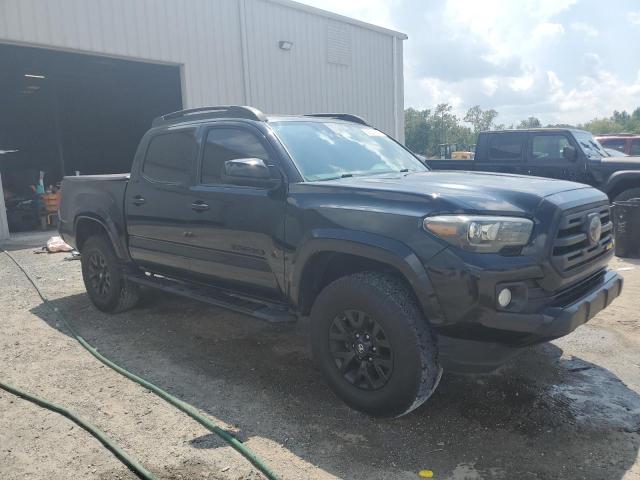 3TMAZ5CN2JM063369 - 2018 TOYOTA TACOMA DOUBLE CAB Schwarz Foto 4