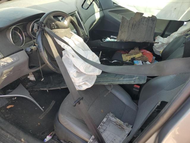 5NPEC4AC9DH761552 - 2013 HYUNDAI SONATA SE ვერცხლისფერი ფოტო 8