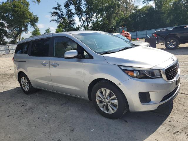 KNDMB5C11G6164703 - 2016 KIA SEDONA LX SILVER photo 4