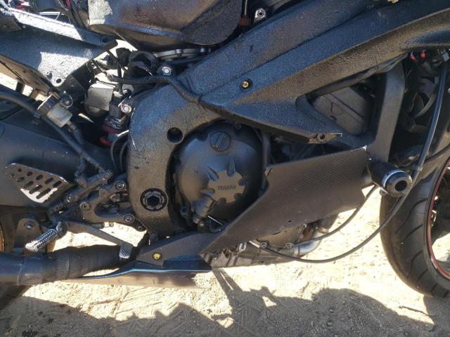 JYARJ12E56A002571 - 2006 YAMAHA YZFR6 L BLACK photo 7