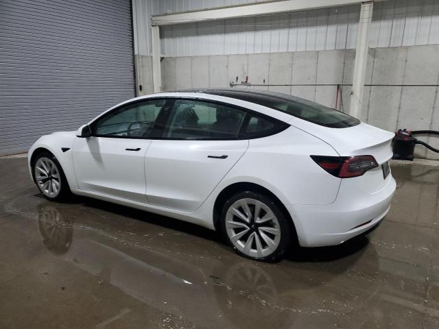5YJ3E1EA5NF371637 - 2022 TESLA MODEL 3 WHITE photo 2