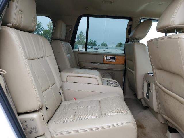 5LMJJ2J59AEJ07164 - 2010 LINCOLN NAVIGATOR 白色 照片 11