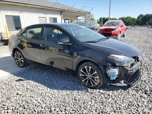 5YFBURHE0JP744464 - 2018 TOYOTA COROLLA L BLACK photo 4