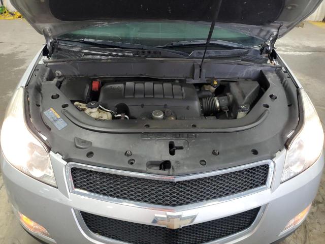 1GNKVJED2BJ230803 - 2011 CHEVROLET TRAVERSE LT Серый фото 12