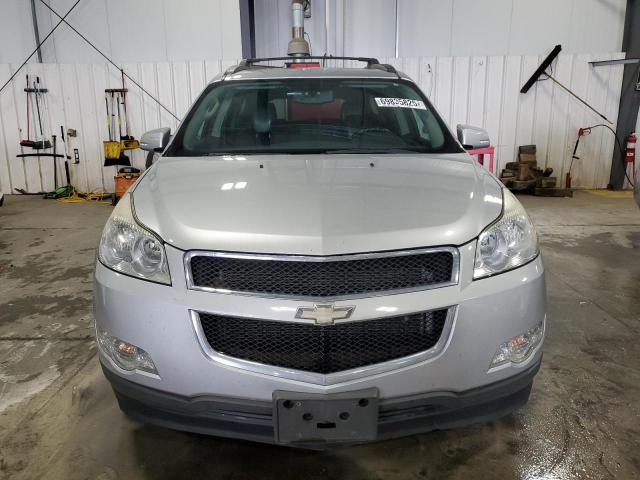 1GNKVJED2BJ230803 - 2011 CHEVROLET TRAVERSE LT Серый фото 5
