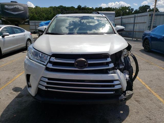 5TDKZRFH8KS571204 - 2019 TOYOTA HIGHLANDER SE WHITE photo 5