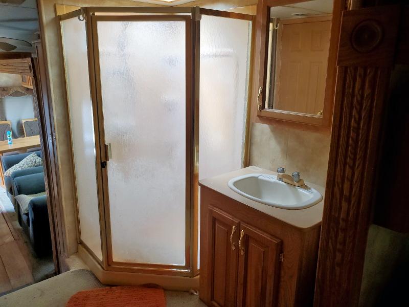 4YDF3122931480685 - 2003 EVER KEYSTONE WHITE photo 9