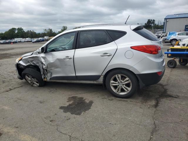 KM8JU3AC6BU135705 - 2011 HYUNDAI TUCSON GLS SILVER photo 2