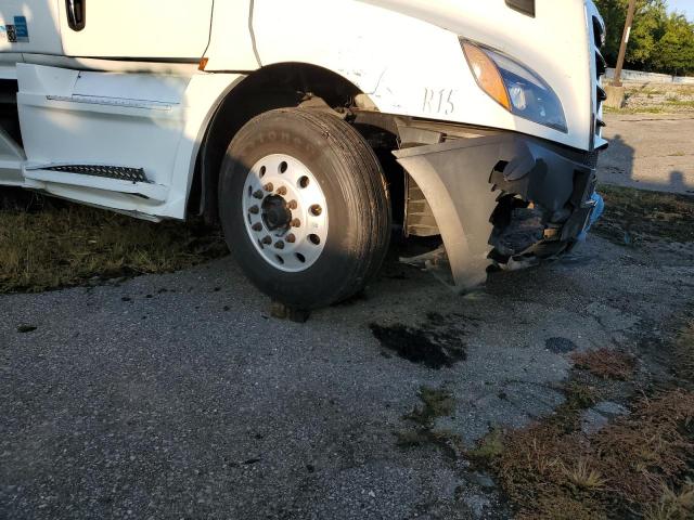 3AKJHHDR3KSKH9913 - 2019 FREIGHTLINER CASCADIA 1 WHITE photo 9