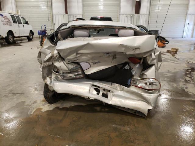 1Y1SK5289YZ420555 - 2000 CHEVROLET GEO PRIZM BASE SILVER photo 6