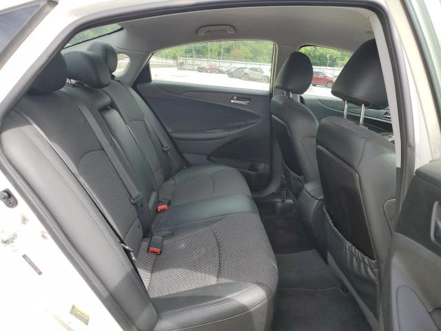 5NPEC4AC3CH389060 - 2012 HYUNDAI SONATA SE თეთრი ფოტო 10