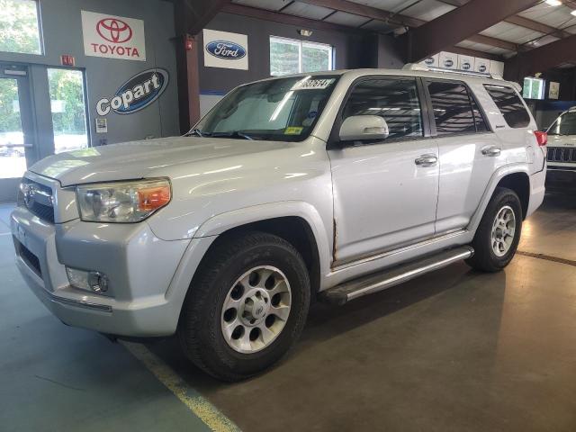 JTEBU5JR5B5064978 - 2011 TOYOTA 4RUNNER SR5 SILVER photo 1