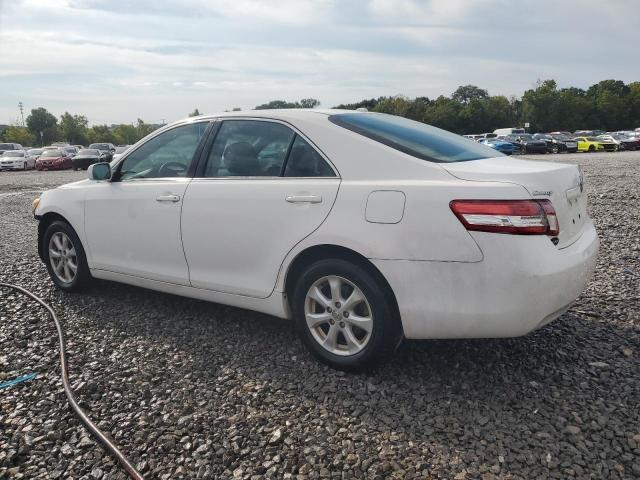 4T1BF3EK4BU631523 - 2011 TOYOTA CAMRY BASE Білий фото 2
