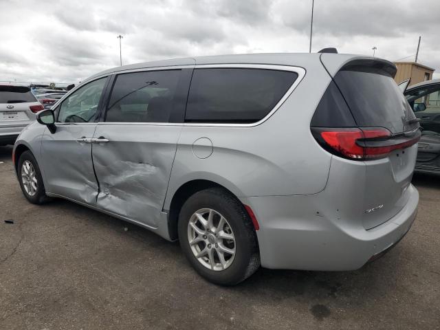 2C4RC1BG2PR502720 - 2023 CHRYSLER PACIFICA TOURING L SILVER photo 2