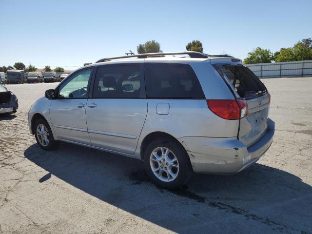 5TDBA23C66S074360 - 2006 TOYOTA SIENNA LE SILVER photo 2