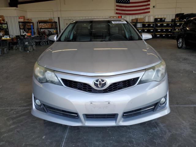 4T1BF1FKXCU500312 - 2012 TOYOTA CAMRY BASE 银色 照片 5