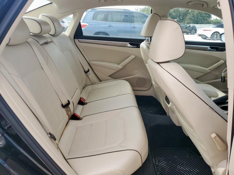 1VWBT7A35HC019006 - 2017 VOLKSWAGEN PASSAT SE Schwarz Foto 10