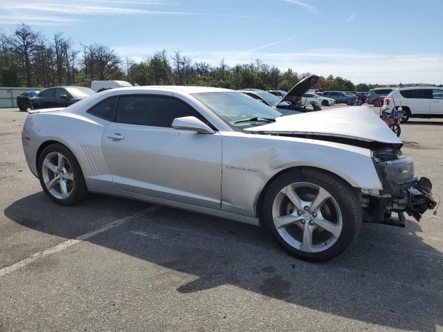 2G1FD1E32F9257465 - 2015 CHEVROLET CAMARO LT 银色 照片 4