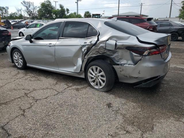 4T1C11AK2PU148150 - 2023 TOYOTA CAMRY LE SILVER photo 2