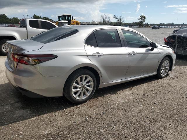 4T1C11AK2PU148150 - 2023 TOYOTA CAMRY LE SILVER photo 3