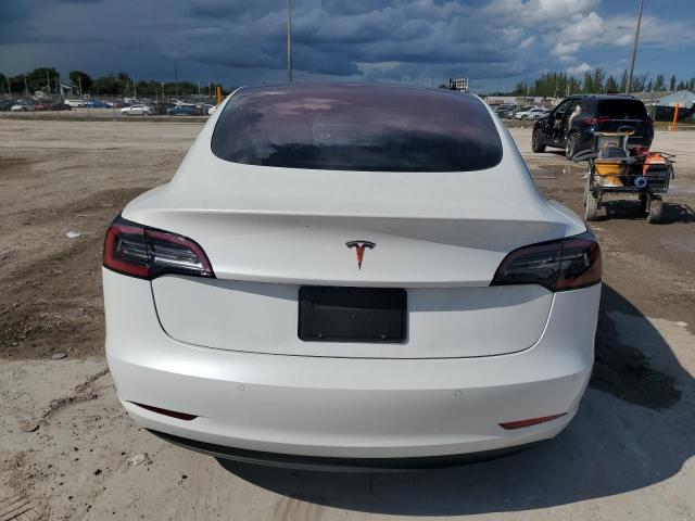 5YJ3E1EA8JF017251 - 2018 TESLA MODEL 3 Սպիտակ լուսանկար 6