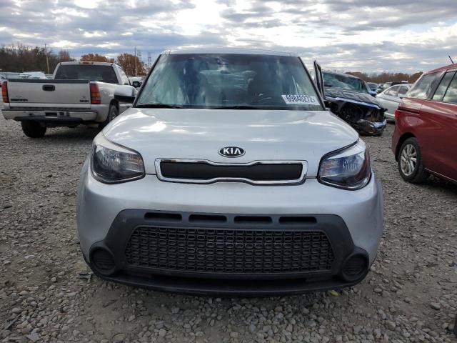 KNDJN2A24F7761115 - 2015 KIA SOUL SILVER photo 5