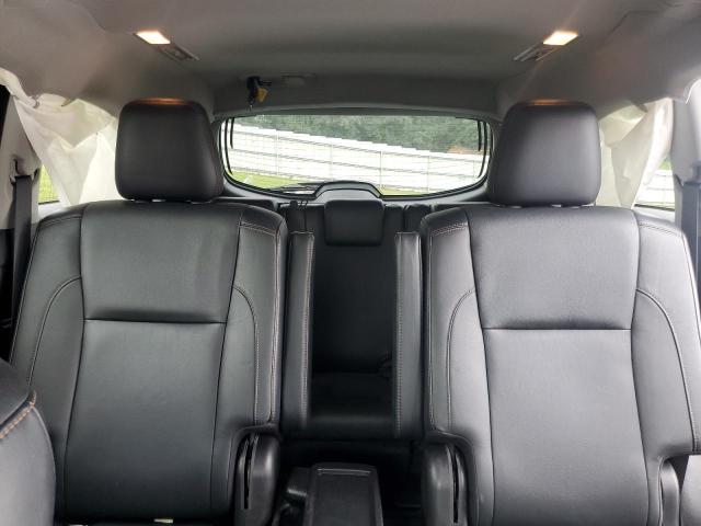 5TDKZRFHXHS232016 - 2017 TOYOTA HIGHLANDER SE RED photo 10