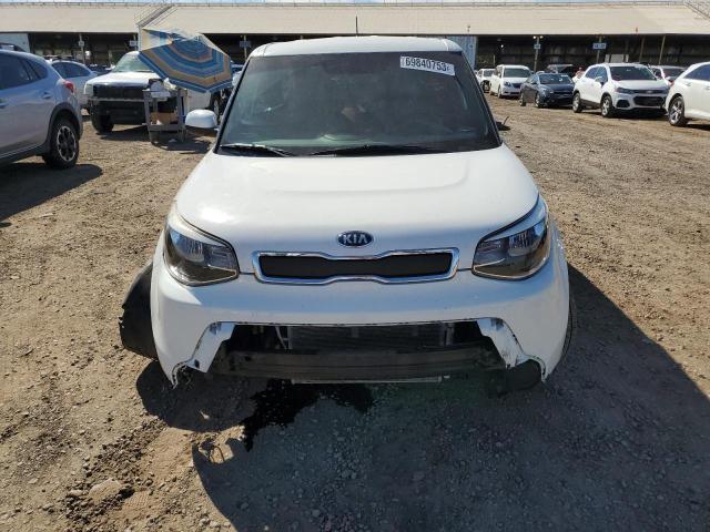 KNDJN2A28G7820734 - 2016 KIA SOUL WHITE photo 5