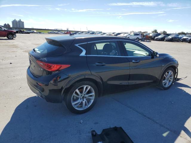 SJKCH5CP9HA035554 - 2017 INFINITI QX30 BASE BLACK photo 3