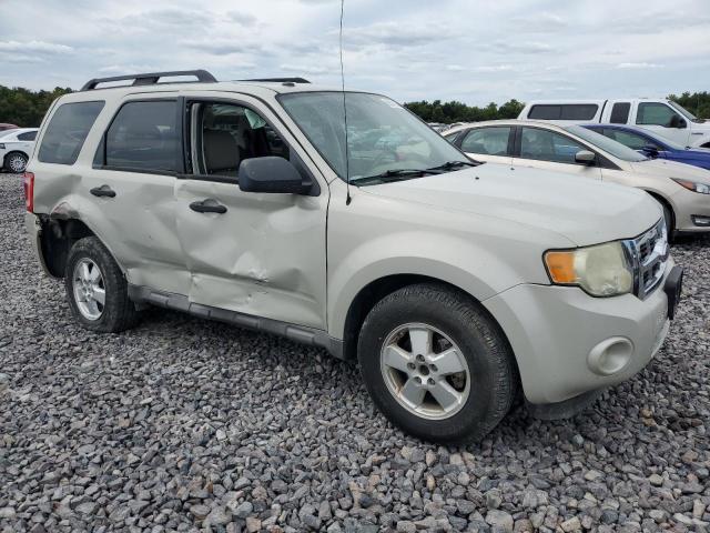 1FMCU03G79KC02406 - 2009 FORD ESCAPE XLT WHITE photo 4