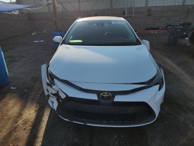 5YFEPRAE2LP050036 - 2020 TOYOTA COROLLA LE 白色 照片 5