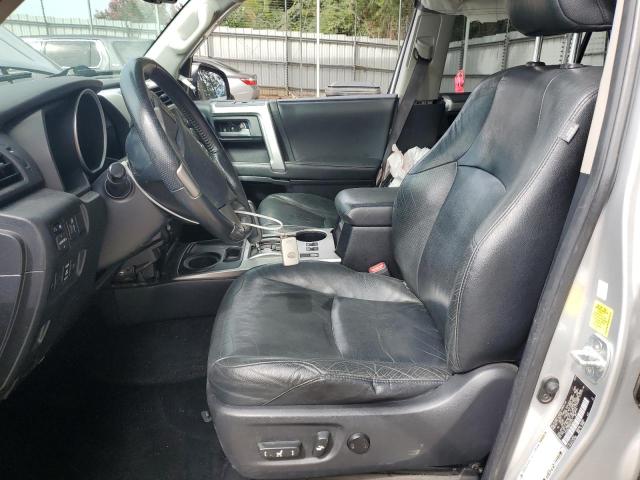 JTEZU5JR0B5022314 - 2011 TOYOTA 4RUNNER SR5 银色 照片 7