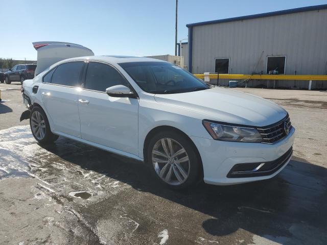 1VWLA7A39KC012996 - 2019 VOLKSWAGEN PASSAT WOLFSBURG WHITE photo 4