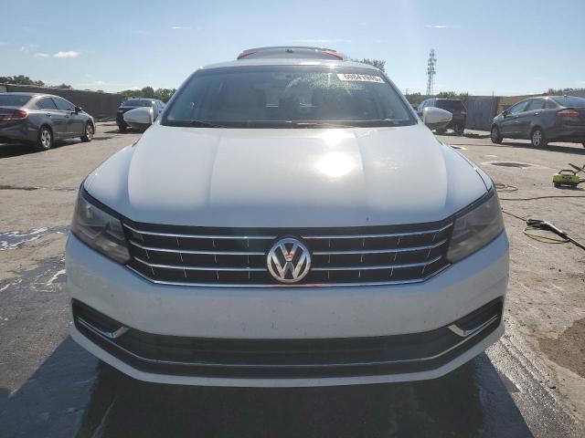1VWLA7A39KC012996 - 2019 VOLKSWAGEN PASSAT WOLFSBURG WHITE photo 5