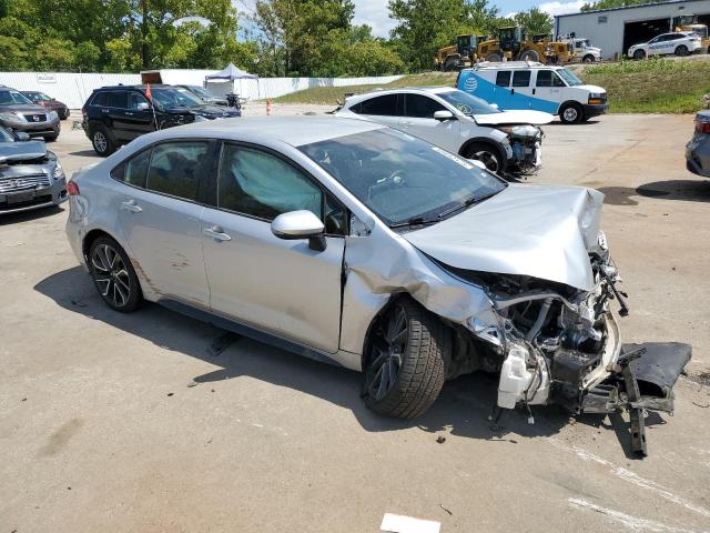 JTDS4MCE4MJ068698 - 2021 TOYOTA COROLLA SE ვერცხლისფერი ფოტო 4
