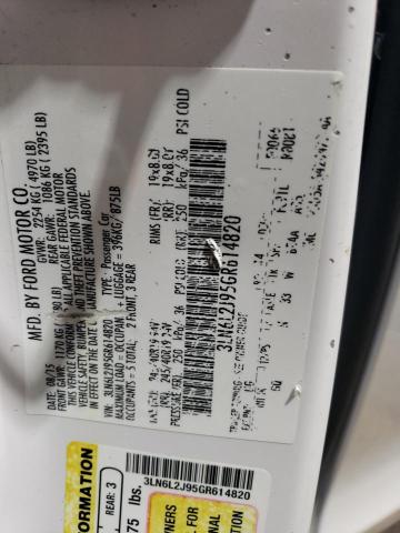 3LN6L2J95GR614820 - 2016 LINCOLN MKZ WHITE photo 12