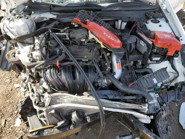 5XXGT4L37KG295215 - 2019 KIA OPTIMA LX WHITE photo 11