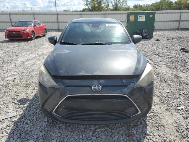 3MYDLBZV6GY139599 - 2016 TOYOTA SCION IA GRAY photo 5