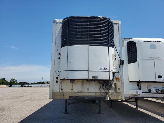 1UYVS24874M289003 - 2004 UTILITY VS2RA WHITE photo 5