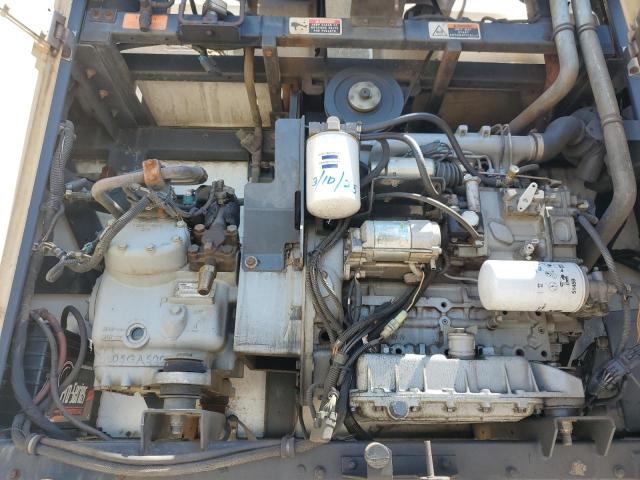 1UYVS24874M289003 - 2004 UTILITY VS2RA WHITE photo 7