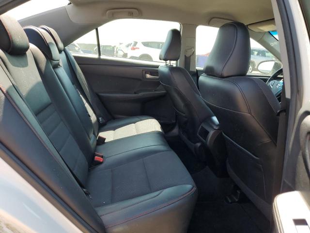 4T1BF1FK7HU378757 - 2017 TOYOTA CAMRY LE WHITE photo 10