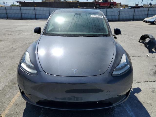 7SAYGDEE2NA021421 - 2022 TESLA MODEL Y Grau Foto 5