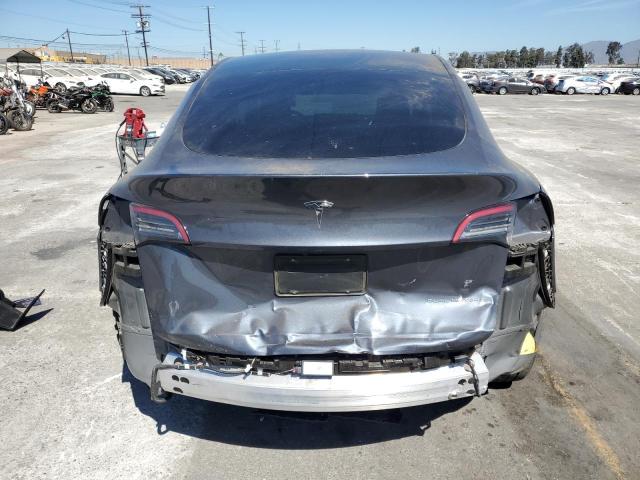 7SAYGDEE2NA021421 - 2022 TESLA MODEL Y Grau Foto 6