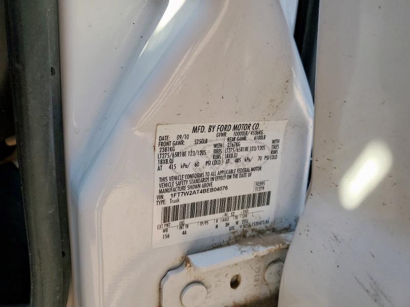 1FT7W2AT4BEB04076 - 2011 FORD F250 SUPER DUTY WHITE photo 12