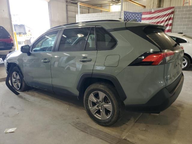 2T3P1RFV0PW365500 - 2023 TOYOTA RAV4 XLE GRAY photo 2