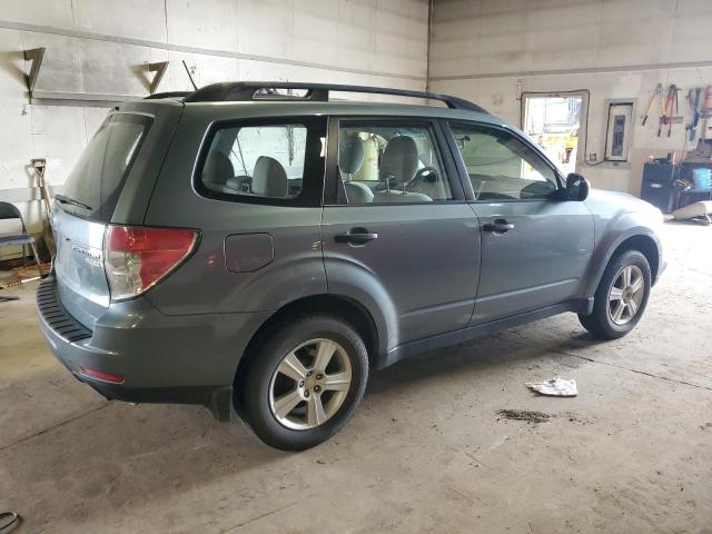 JF2SHABC8DH401528 - 2013 SUBARU FORESTER 2.5X Մոխրագույն լուսանկար 3