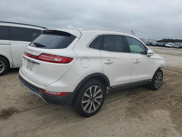 5LMCJ3C97KUL39543 - 2019 LINCOLN MKC RESERVE WHITE photo 3