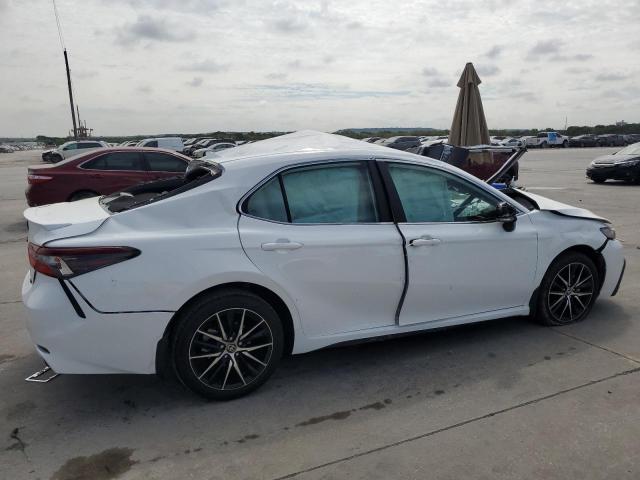 4T1G11AK4RU245032 - 2024 TOYOTA CAMRY SE NIGHT SHADE WHITE photo 3