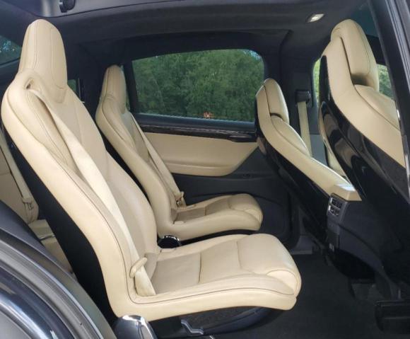 5YJXCBE28GF005115 - 2016 TESLA MODEL X GRAY photo 11