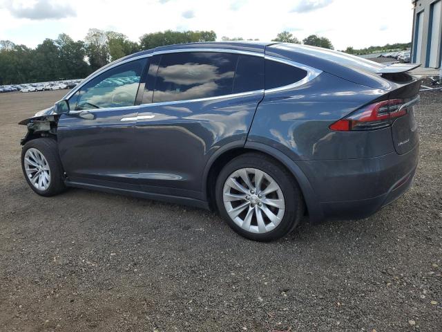5YJXCBE28GF005115 - 2016 TESLA MODEL X GRAY photo 2